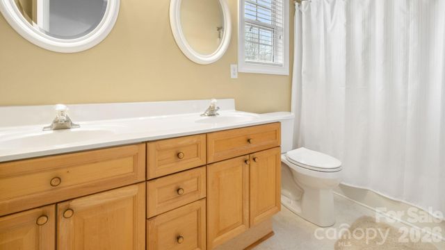 12304 Mcallister Park Drive, Charlotte, NC 28277