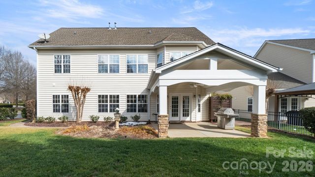 12304 Mcallister Park Drive, Charlotte, NC 28277