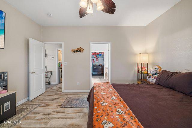 49945 W 80th Street, Lancaster, CA 93536