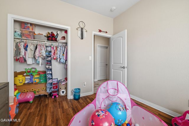 49945 W 80th Street, Lancaster, CA 93536