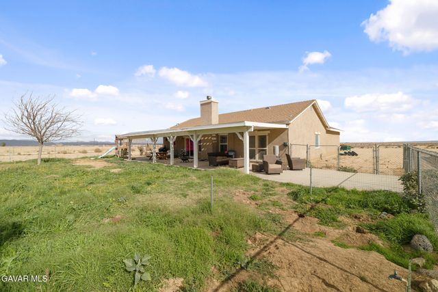 49945 W 80th Street, Lancaster, CA 93536