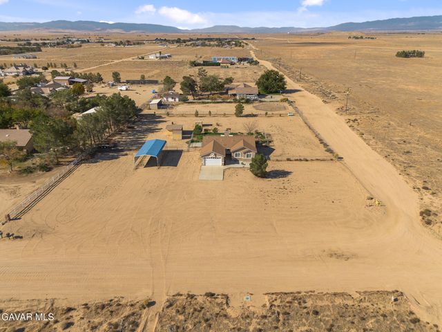 49945 W 80th Street, Lancaster, CA 93536