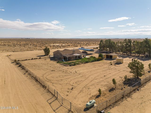 49945 W 80th Street, Lancaster, CA 93536