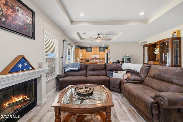 49945 W 80th Street, Lancaster, CA 93536