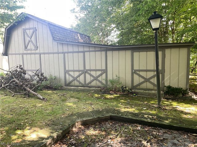 3255 Meadowlark Lane, Canfield, OH 44511