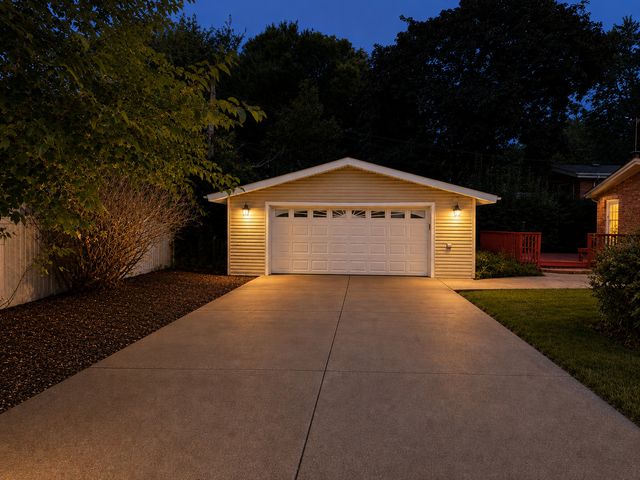274 W Pleasant Hill Boulevard, Palatine, IL 60067