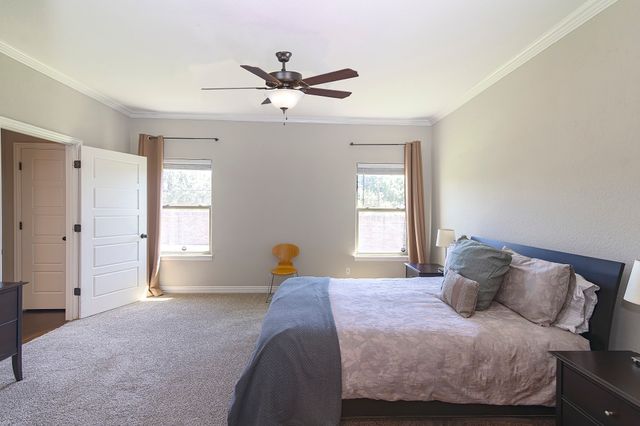 815 Chestnut Grove Drive, Cleburne, TX 76033