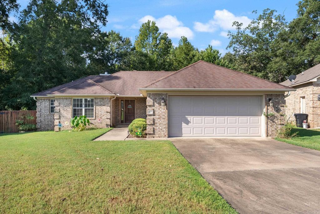 42 Eaglebrook Drive, Conway, AR 72032