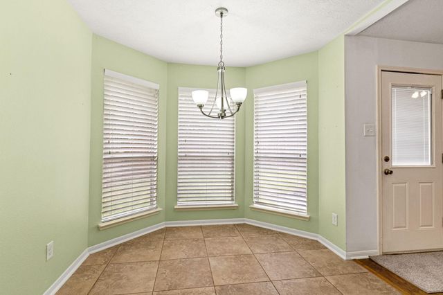 5013 Parkcrest Drive, La Porte, TX 77571
