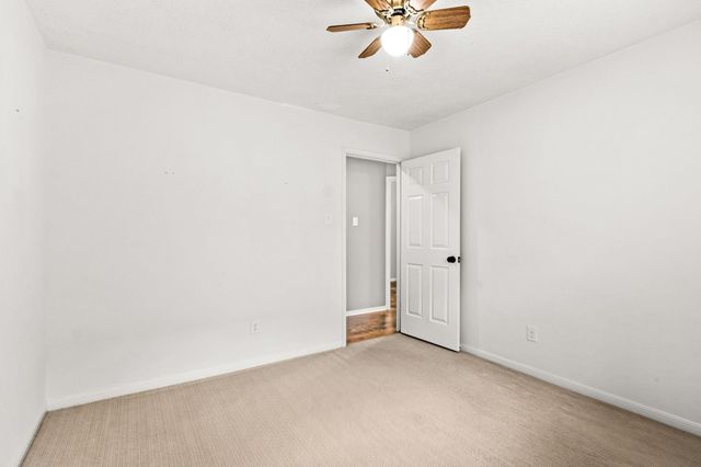 5013 Parkcrest Drive, La Porte, TX 77571