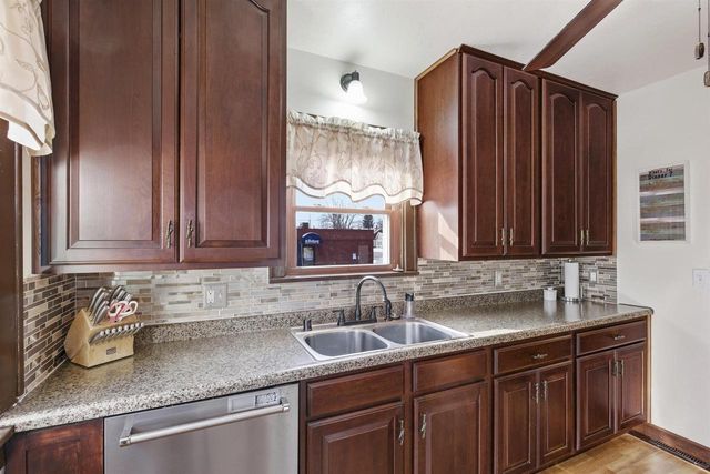 1314 N HARRIMAN STREET, Appleton, WI 54911