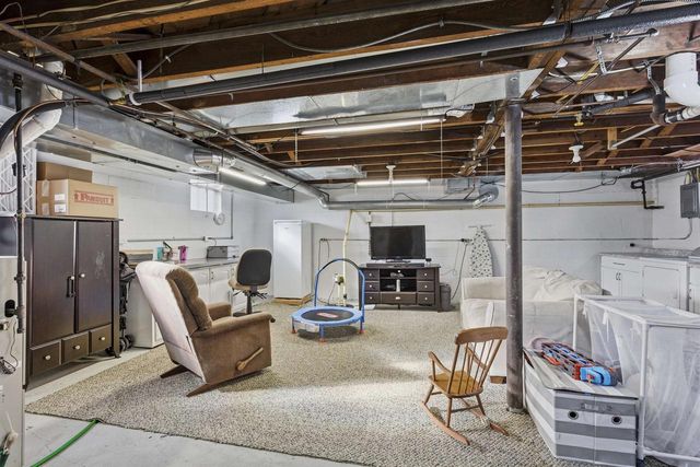 1314 N HARRIMAN STREET, Appleton, WI 54911