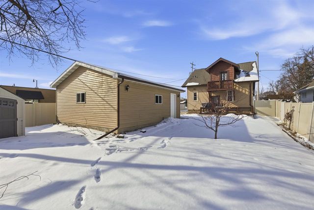 1314 N HARRIMAN STREET, Appleton, WI 54911