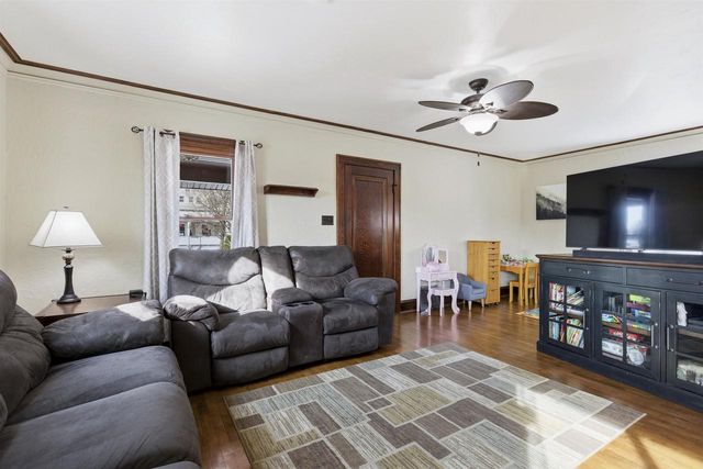 1314 N HARRIMAN STREET, Appleton, WI 54911