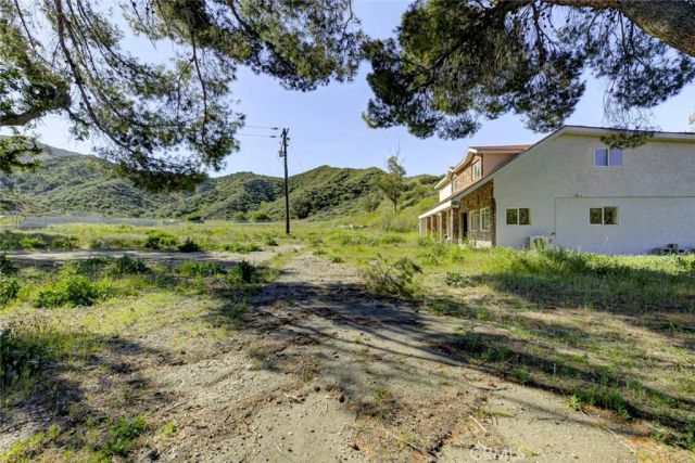27506 Oak Spring Canyon Road, Canyon Country, CA 91387