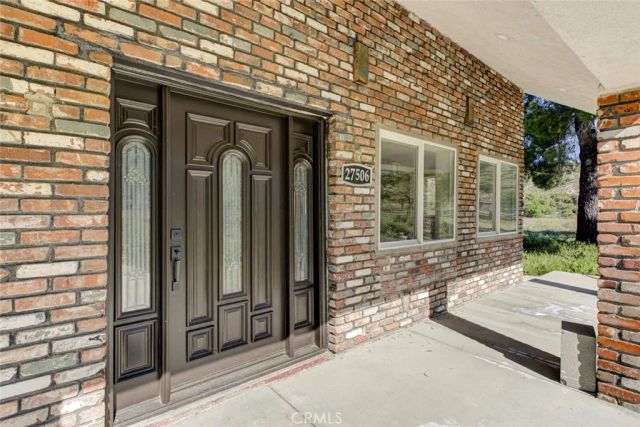 27506 Oak Spring Canyon Road, Canyon Country, CA 91387