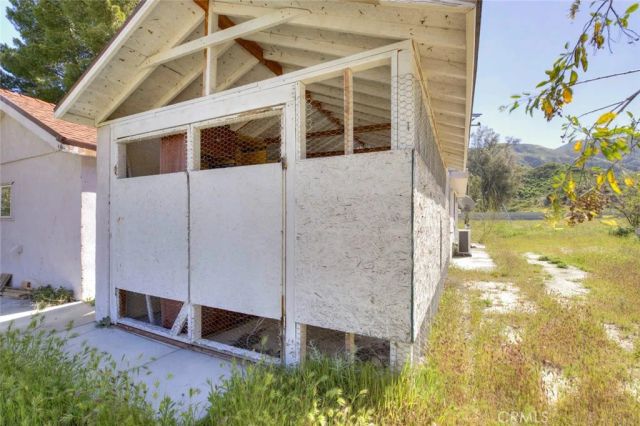 27506 Oak Spring Canyon Road, Canyon Country, CA 91387