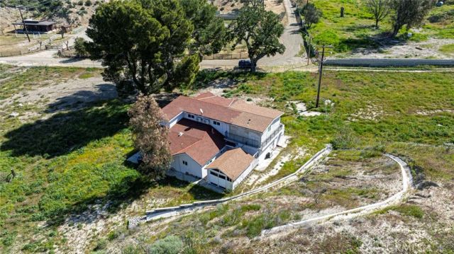 27506 Oak Spring Canyon Road, Canyon Country, CA 91387