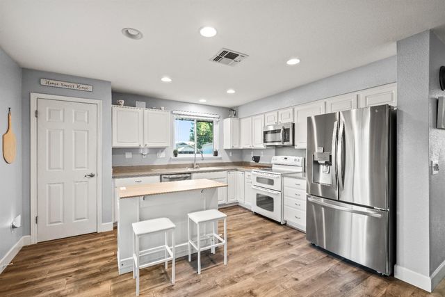 4883 Canfield Cir, Cameron Park, CA 95682