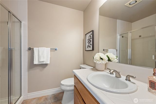 818 Windsor Drive SE, Sammamish, WA 98074