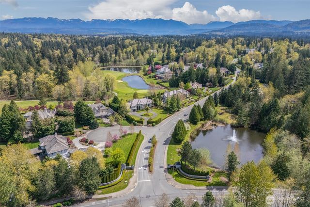 818 Windsor Drive SE, Sammamish, WA 98074