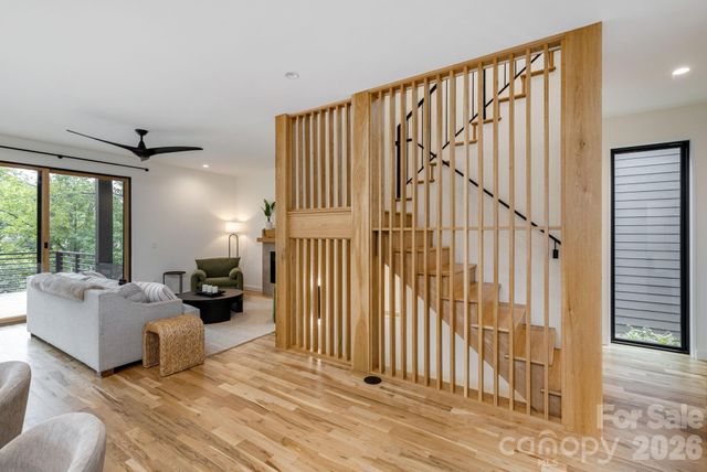 2 Davenport Place, Asheville, NC 28806