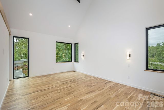2 Davenport Place, Asheville, NC 28806