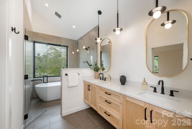 2 Davenport Place, Asheville, NC 28806