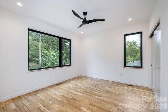 2 Davenport Place, Asheville, NC 28806