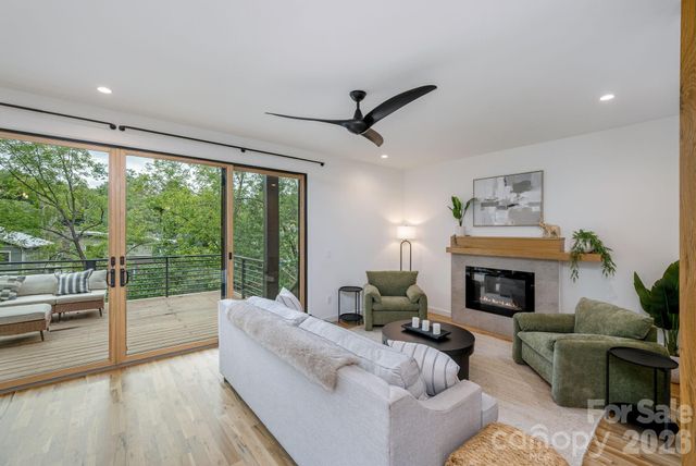 2 Davenport Place, Asheville, NC 28806