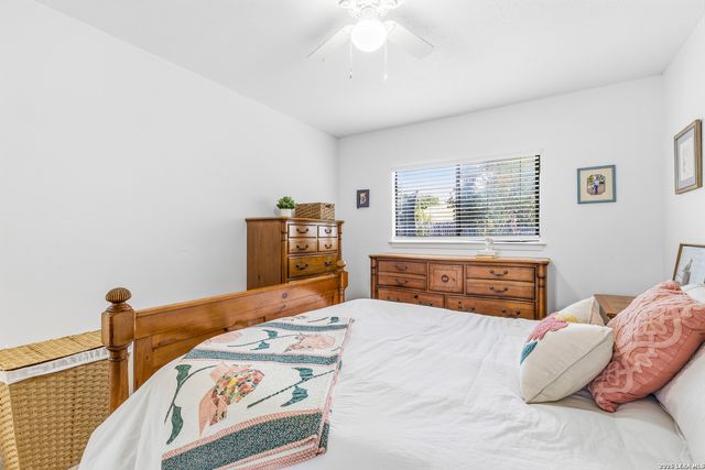 9751 Hidden Rock, San Antonio, TX 78250