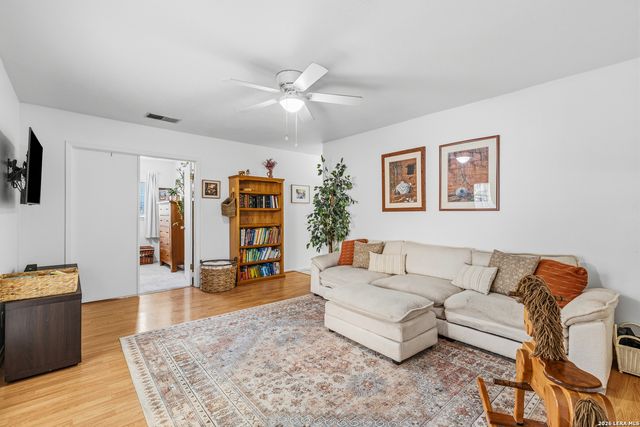 9751 Hidden Rock, San Antonio, TX 78250