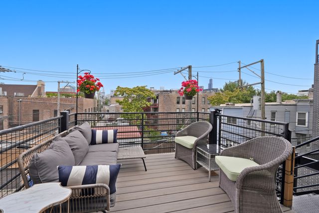 611 N Noble Street 3, Chicago, IL 60642