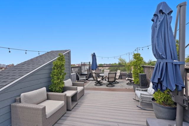 611 N Noble Street 3, Chicago, IL 60642