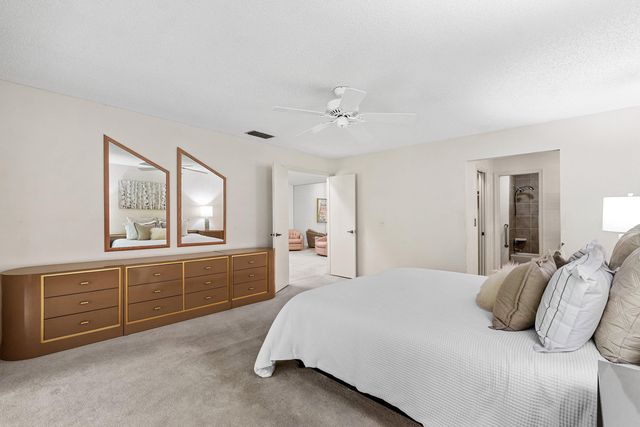 10057 Shadywood Place, Boynton Beach, FL 33437