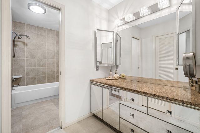 10057 Shadywood Place, Boynton Beach, FL 33437