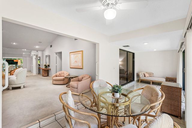 10057 Shadywood Place, Boynton Beach, FL 33437