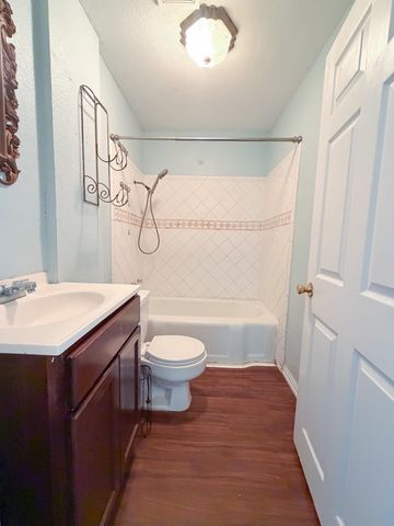 804 Evans St, Marshall, TX 75670