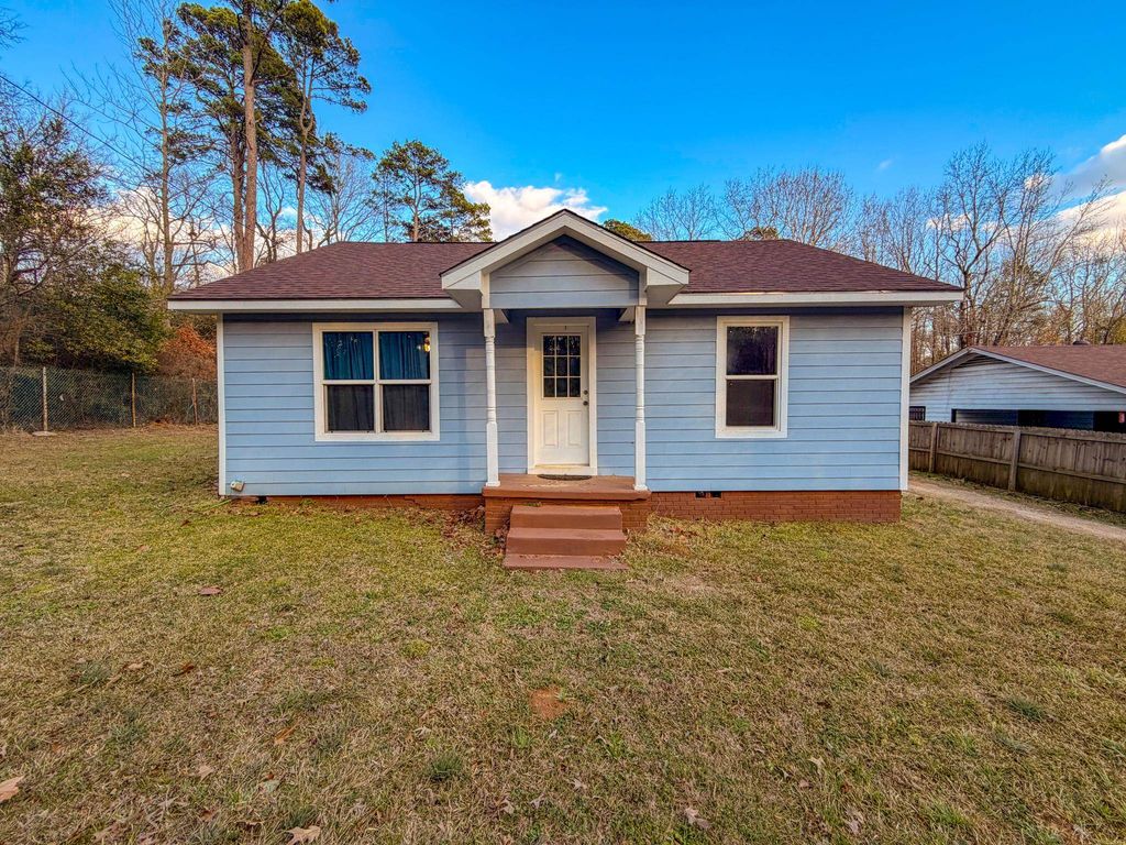 804 Evans St, Marshall, TX 75670