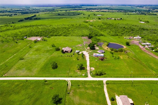 18270 County Road 4160, Frost, TX 76641