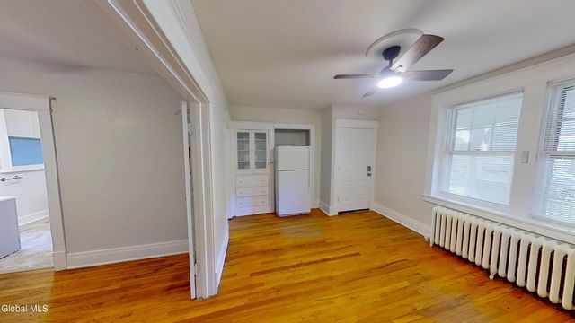 568 Park Avenue Apt 1, Albany, NY 12208