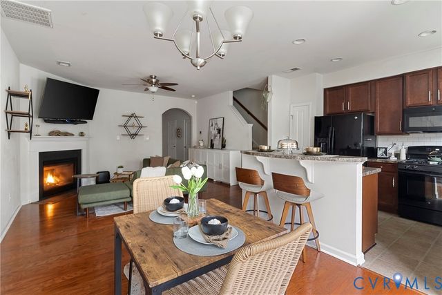 8971 Ringview Dr, Mechanicsville, VA 23116