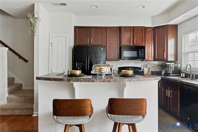 8971 Ringview Dr, Mechanicsville, VA 23116