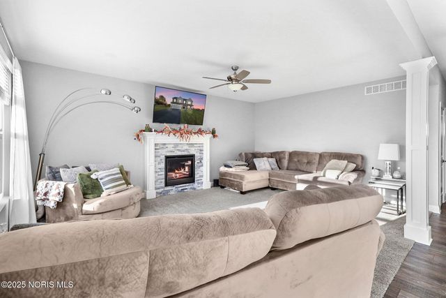 11037 Bay Trace Drive, Perrysburg, OH 43551