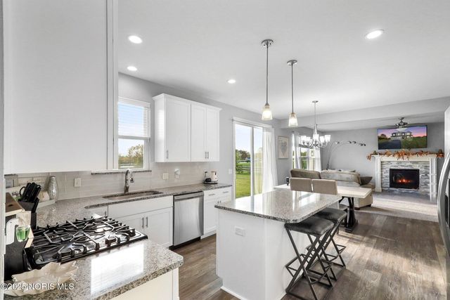 11037 Bay Trace Drive, Perrysburg, OH 43551