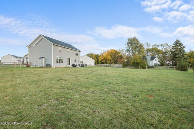 11037 Bay Trace Drive, Perrysburg, OH 43551