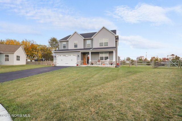 11037 Bay Trace Drive, Perrysburg, OH 43551