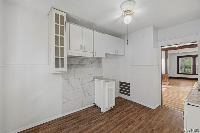 49 Brewster Street, Buffalo, NY 14214