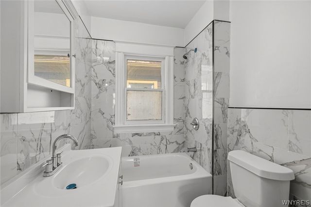 49 Brewster Street, Buffalo, NY 14214