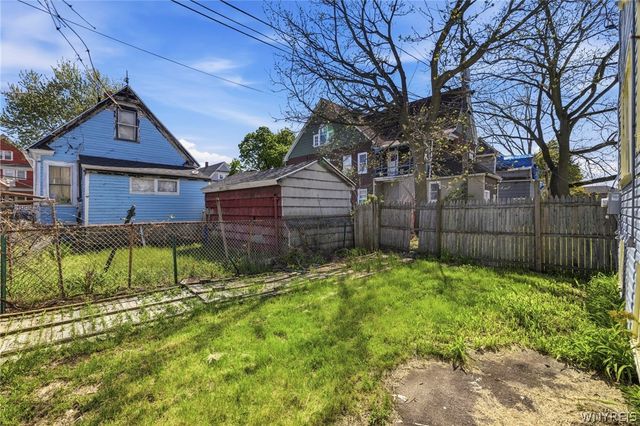 49 Brewster Street, Buffalo, NY 14214